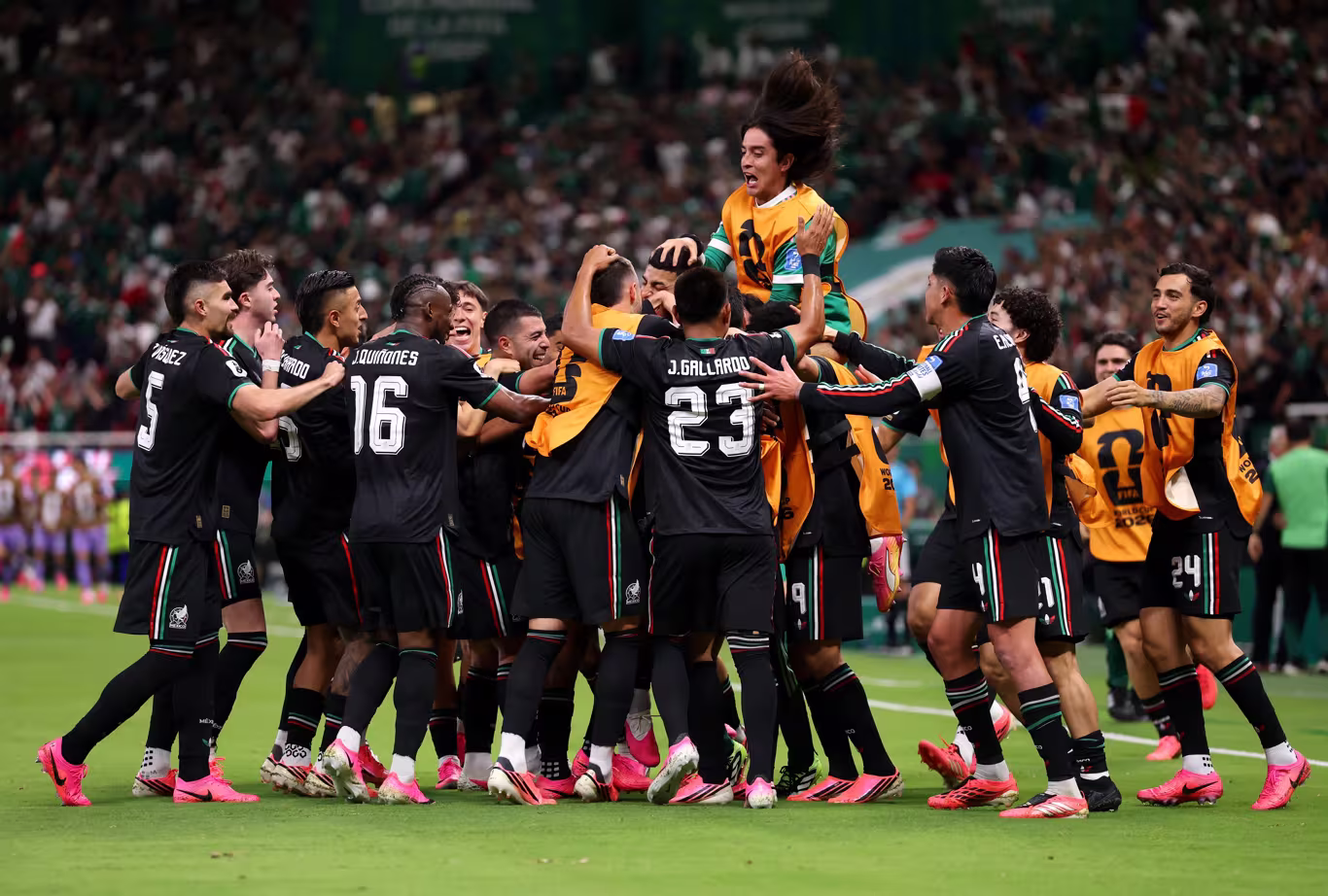 Cover photo for article: Mexico 1-0 Korea Republic: Romo Strikes, Rangel Seals Group A